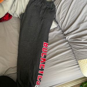 Large VS buckeye leggings